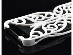 Coque GRILLE FLY blanche pour iPhone 5